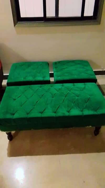 sofacumbed and puffyz