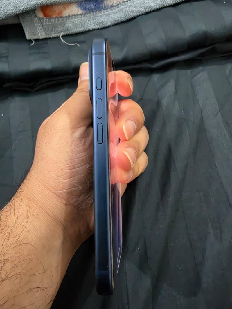 Apple iPhone 17 Pro 4