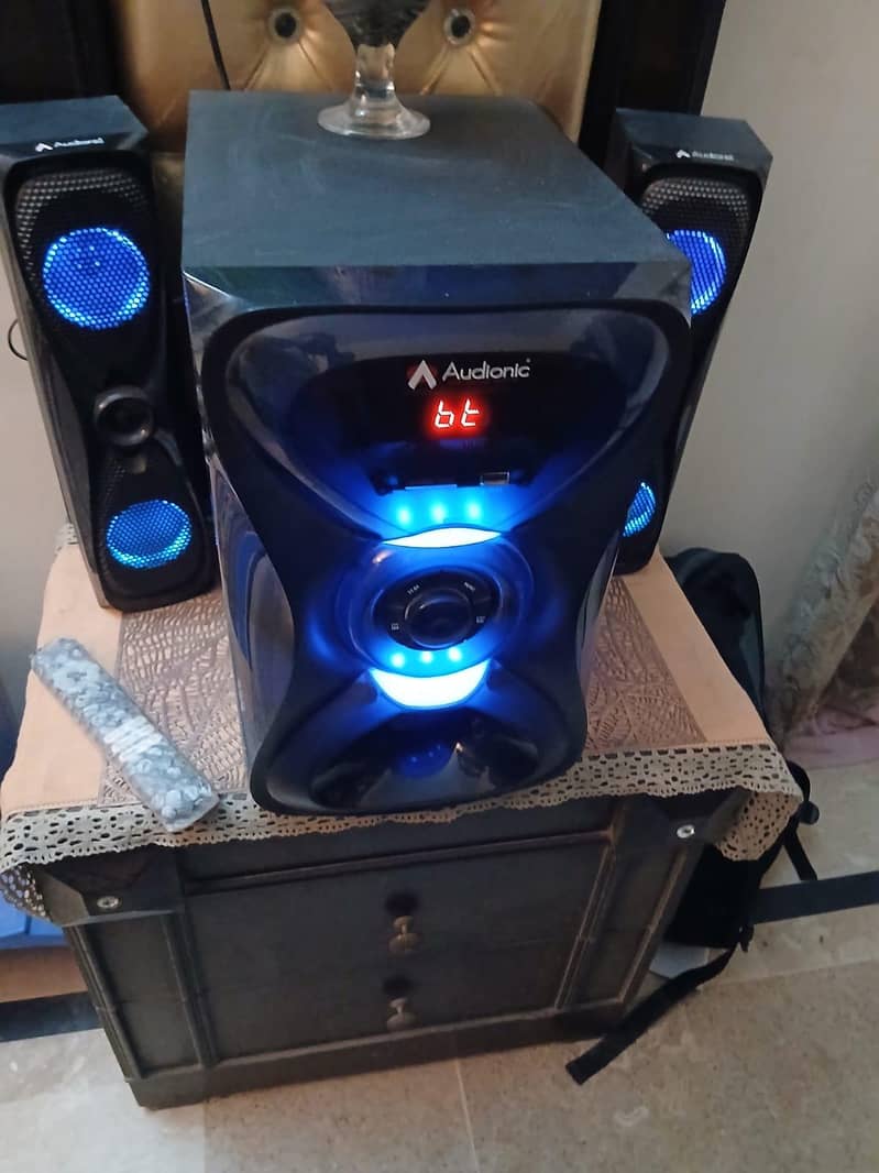 Audionic boom baster speakers 1