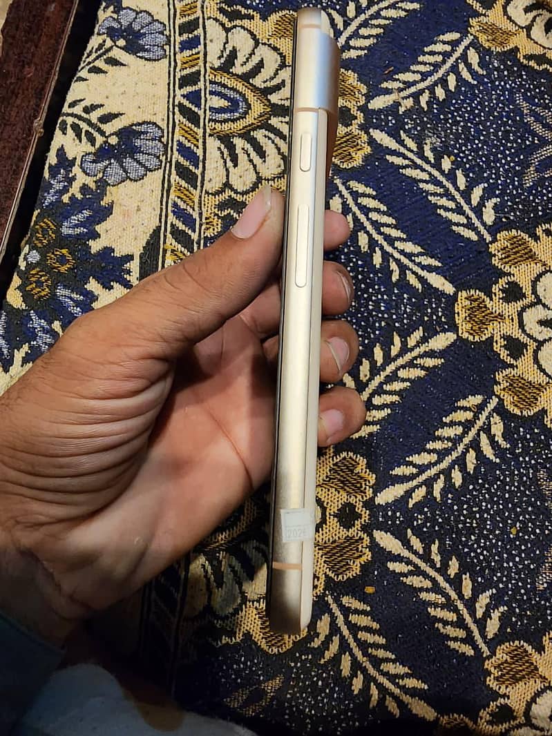 Google Pixel 8 2