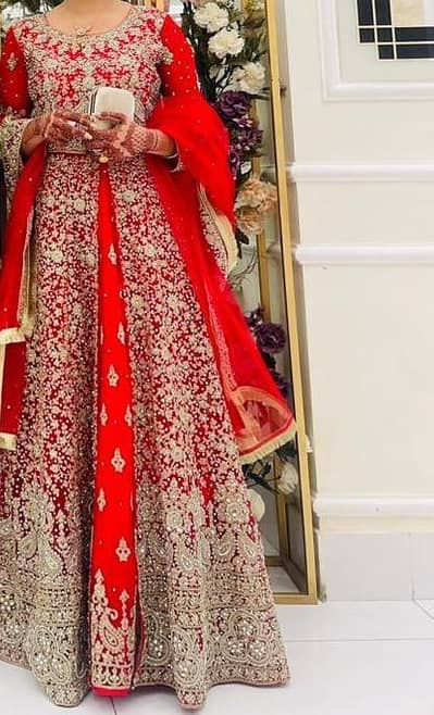Heavy gaon with lehnga dupatta