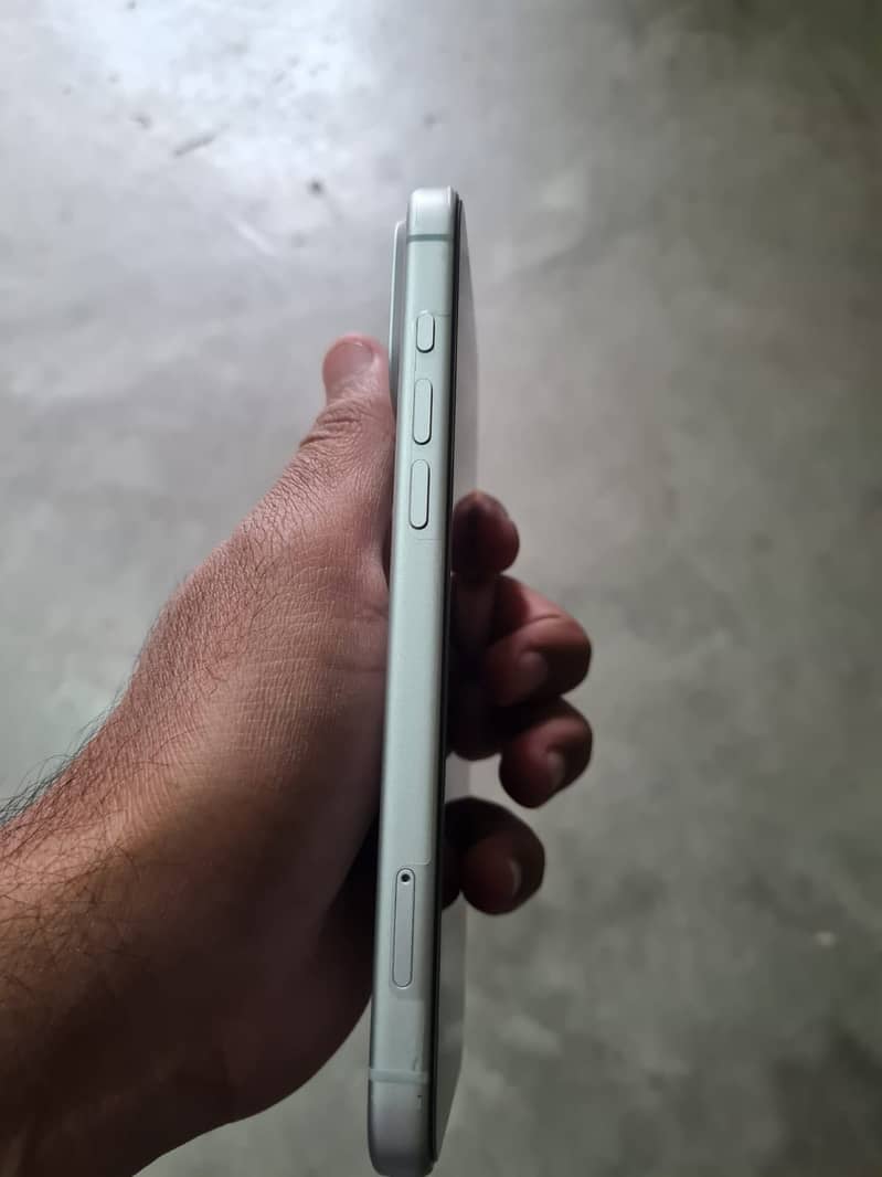 Apple iPhone 17 Pro Max 2