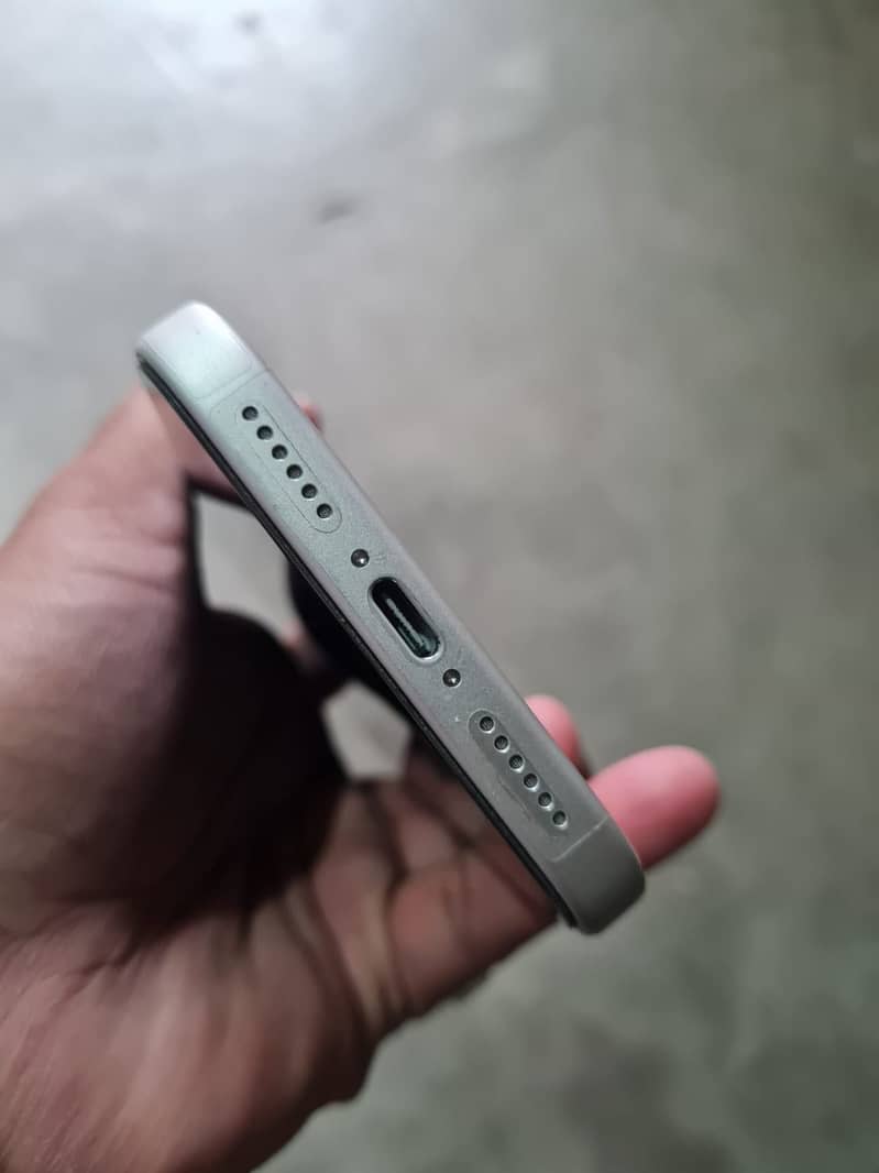 Apple iPhone 17 Pro Max 3