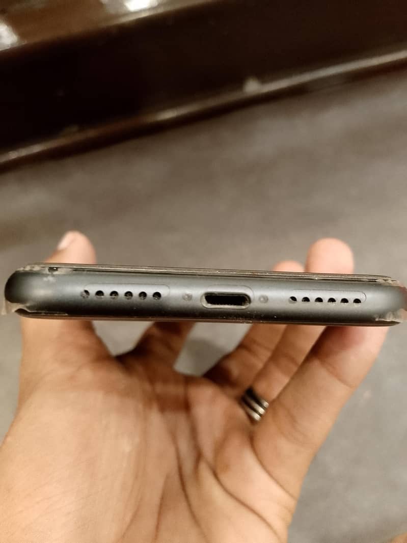 Apple iPhone 11 Mdm 2