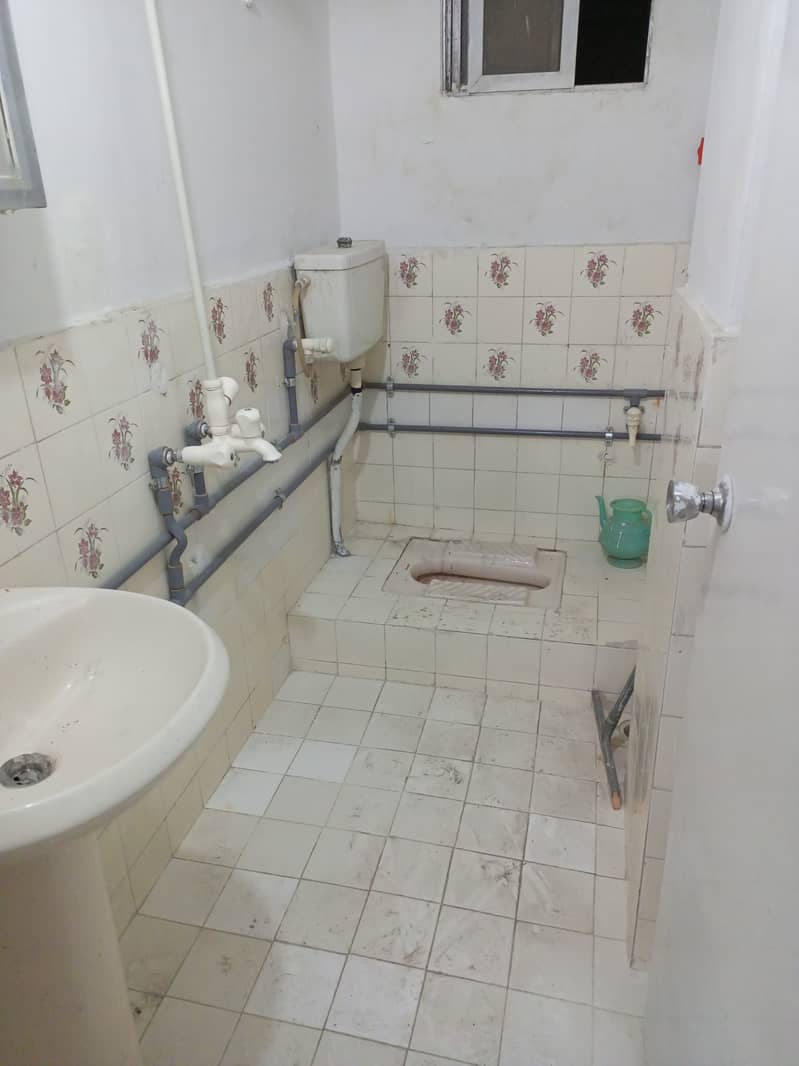 3 BEDS DRAWING DINING BOUNDARY WALL FLAT 8