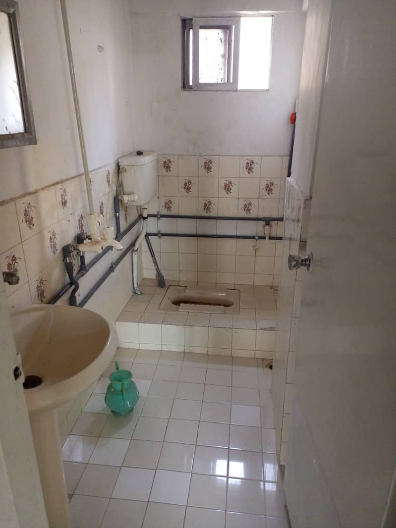 3 BEDS DRAWING DINING BOUNDARY WALL FLAT 14