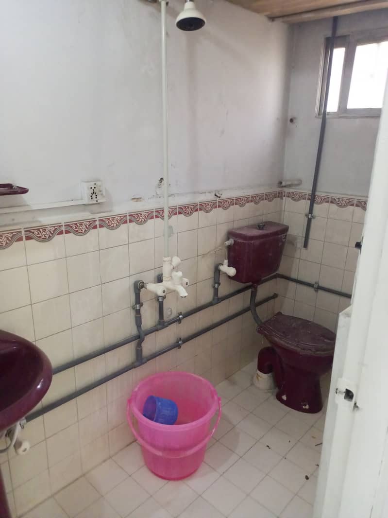 3 BEDS DRAWING DINING BOUNDARY WALL FLAT 19