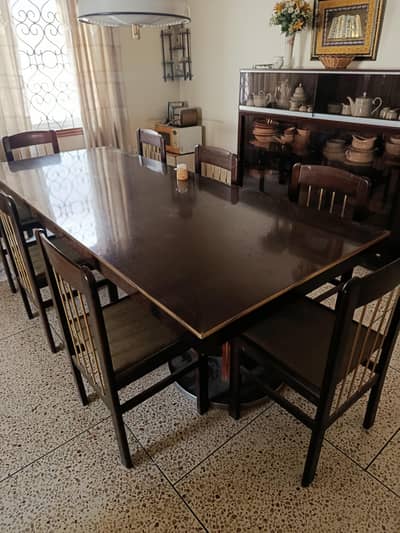 8 seater Imported Dining Table