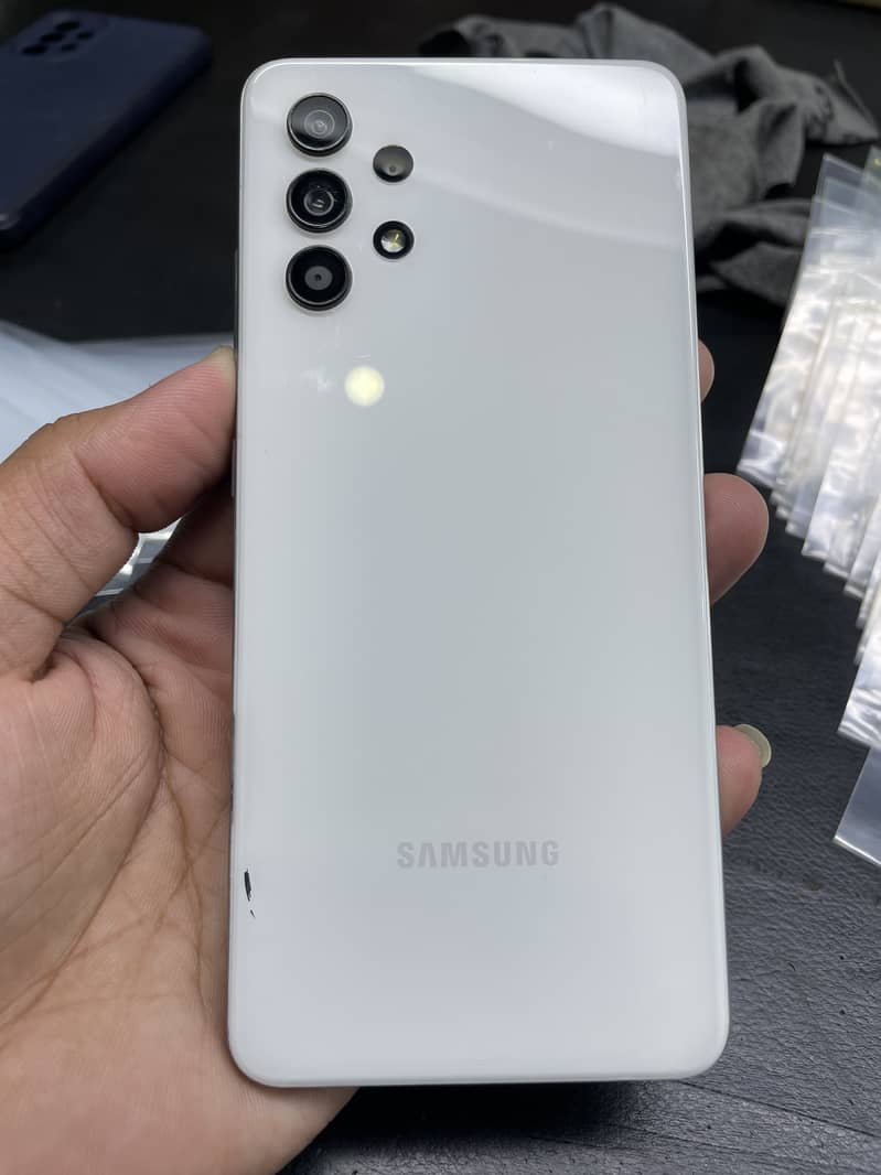 Samsung Mobile A32 0