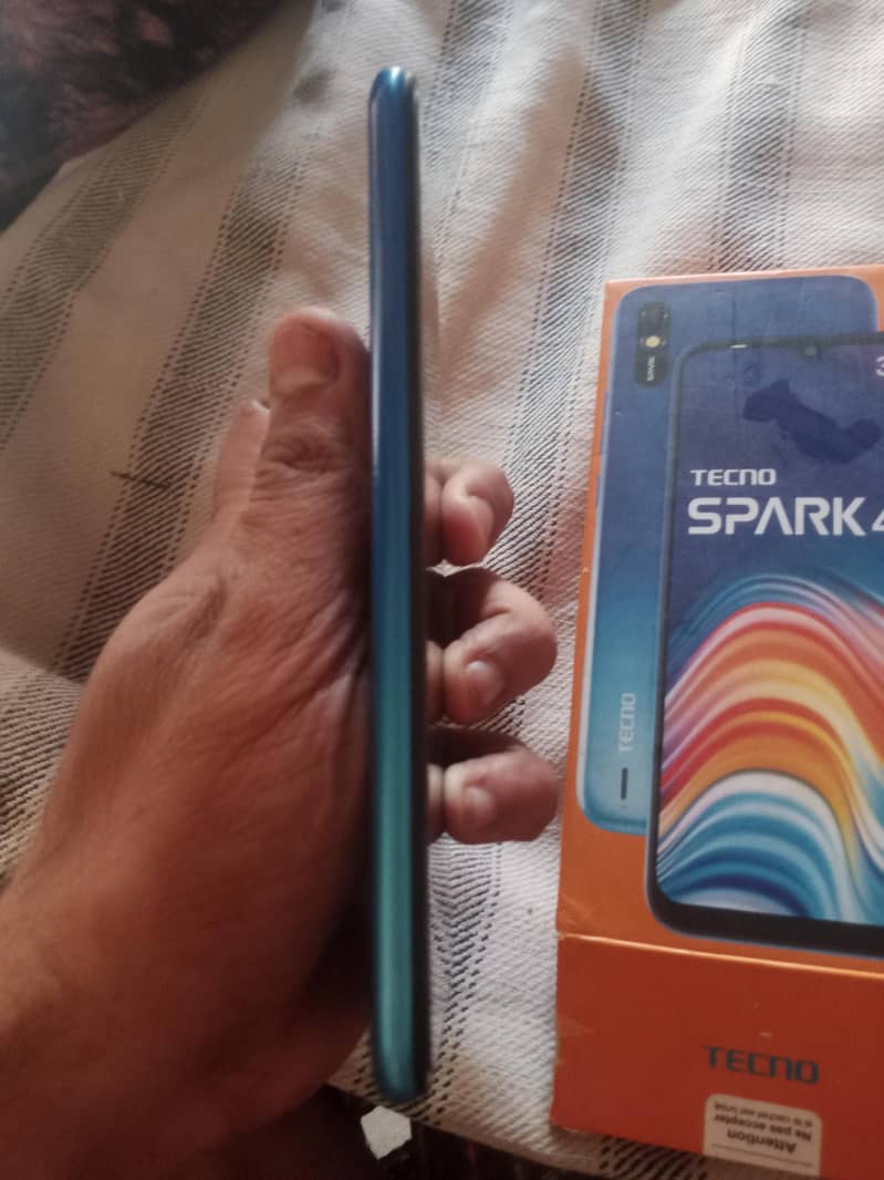 Tecno Spark 4 Lite 0