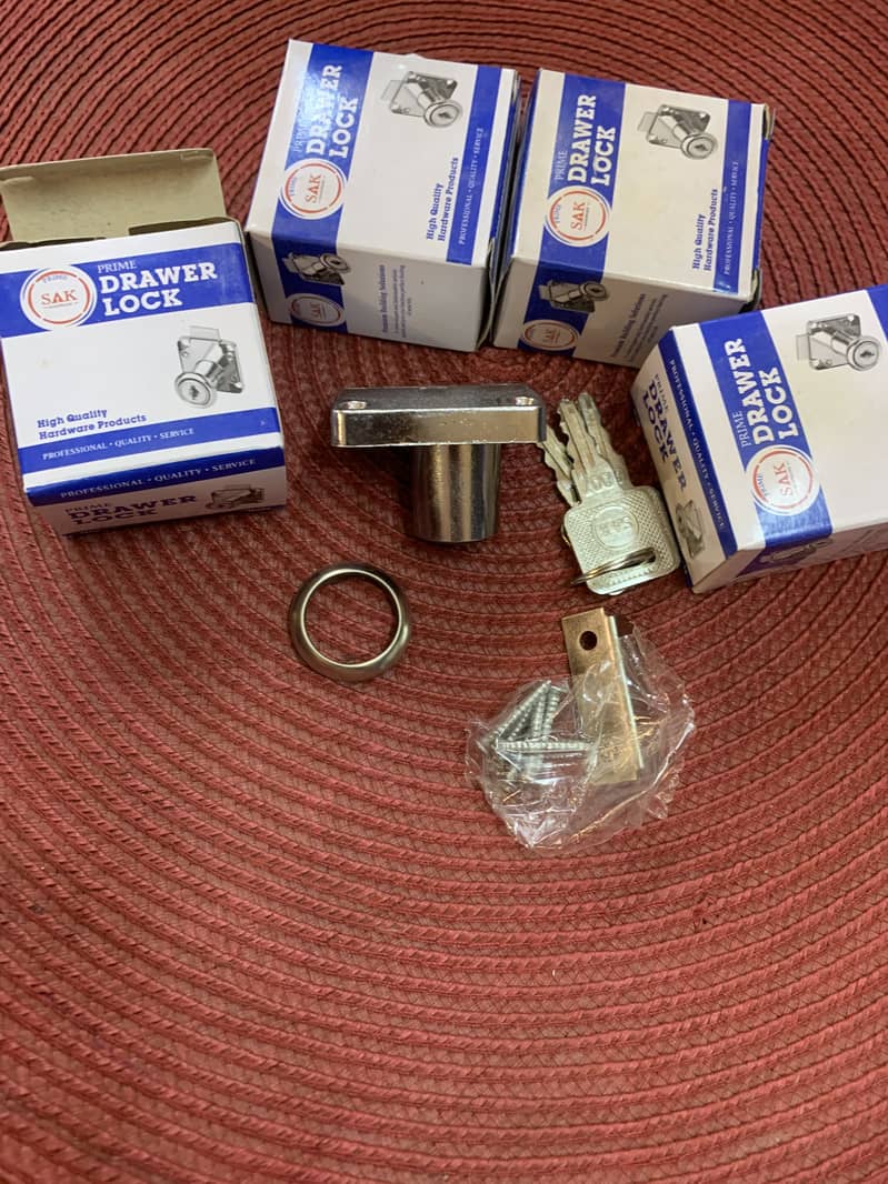 Hardware drawer lock 0