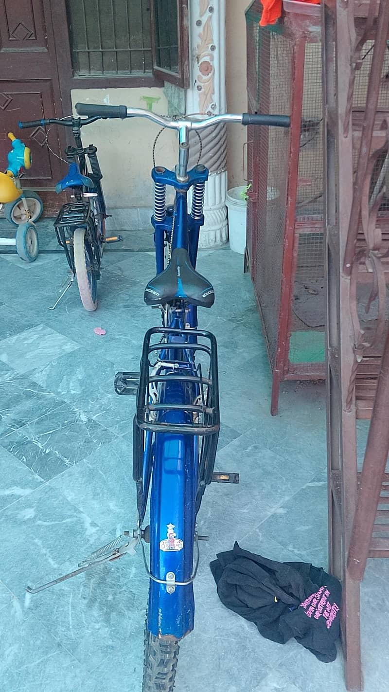 blue bicycle near to new condition - Road Bikes - 1120932112