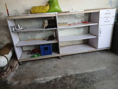 shop counter with Glass urgent for sale