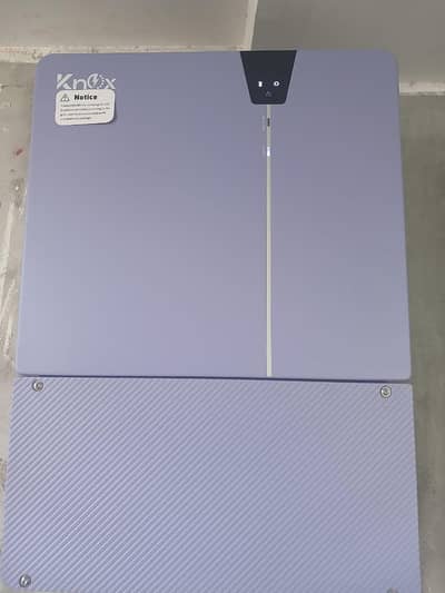 Knox Zynex 10kw inverter, brand new 10/10 condition.