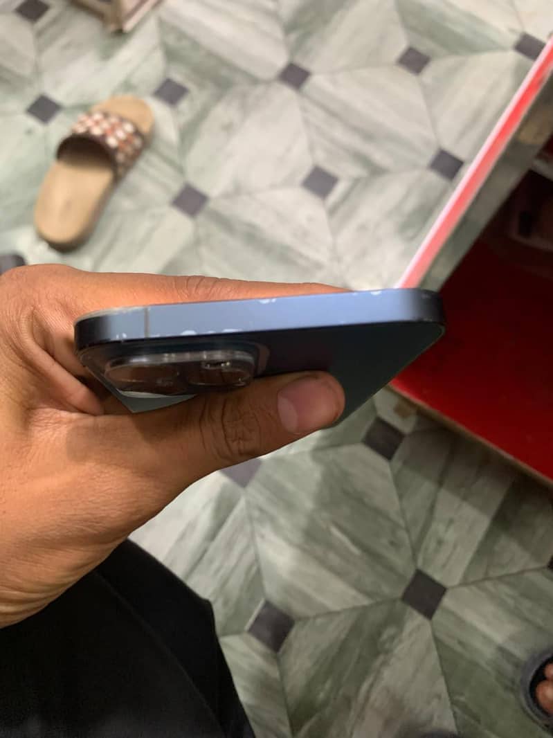Apple iPhone 12 Pro Max 3