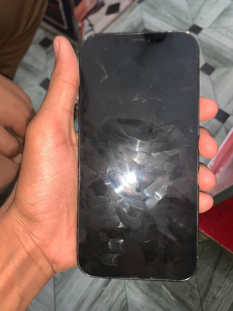 Apple iPhone 12 Pro Max 4