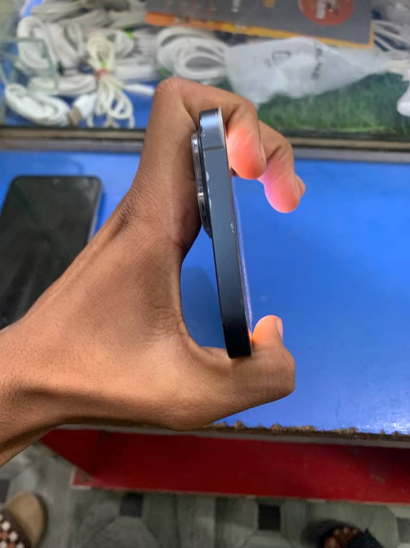 Apple iPhone 12 Pro Max 5