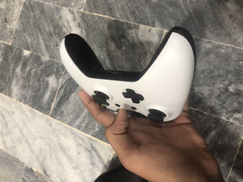 Xbox one controller available 5