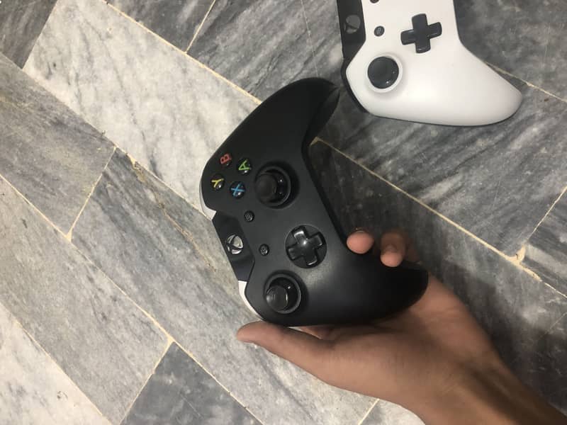 Xbox one controller available 7