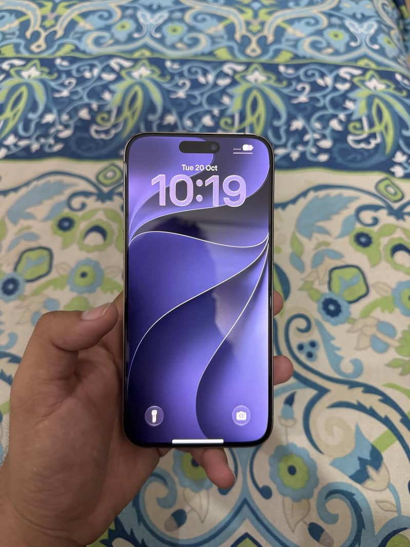 Apple iPhone 15 Pro Max 3