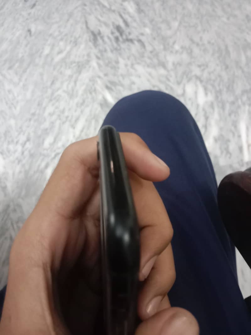 Apple iPhone SE 3rd generation 1