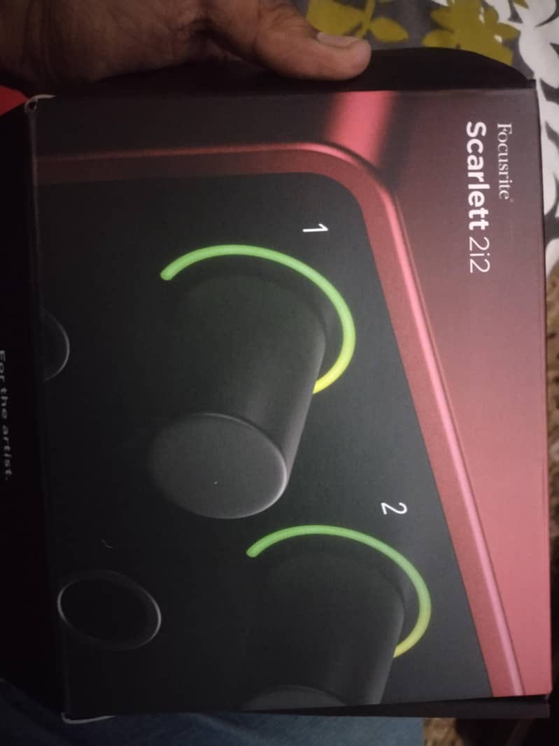 Focusrite Scarlett 2i2 4th Generation USB Type-C Audio Interface 1