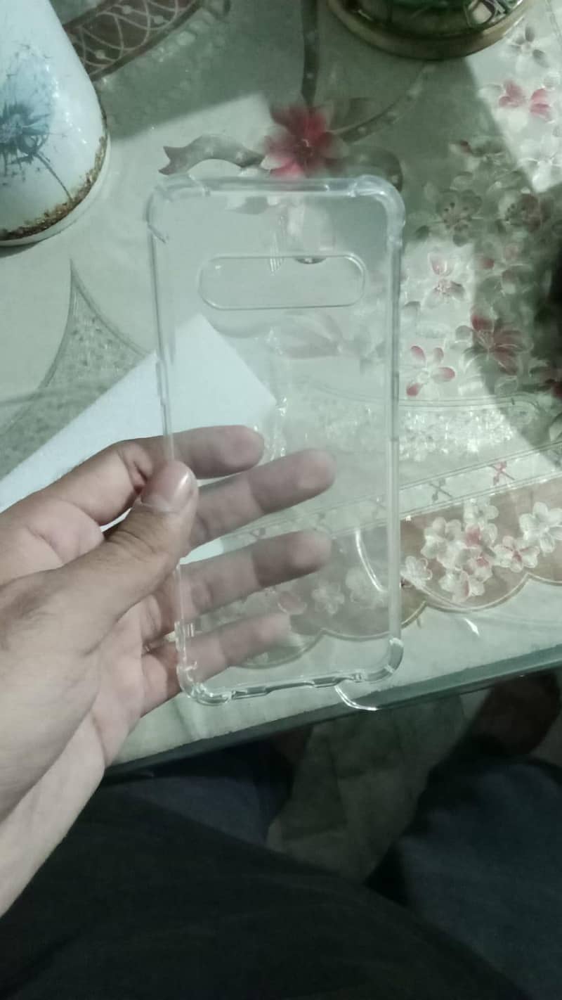 LG V60 8