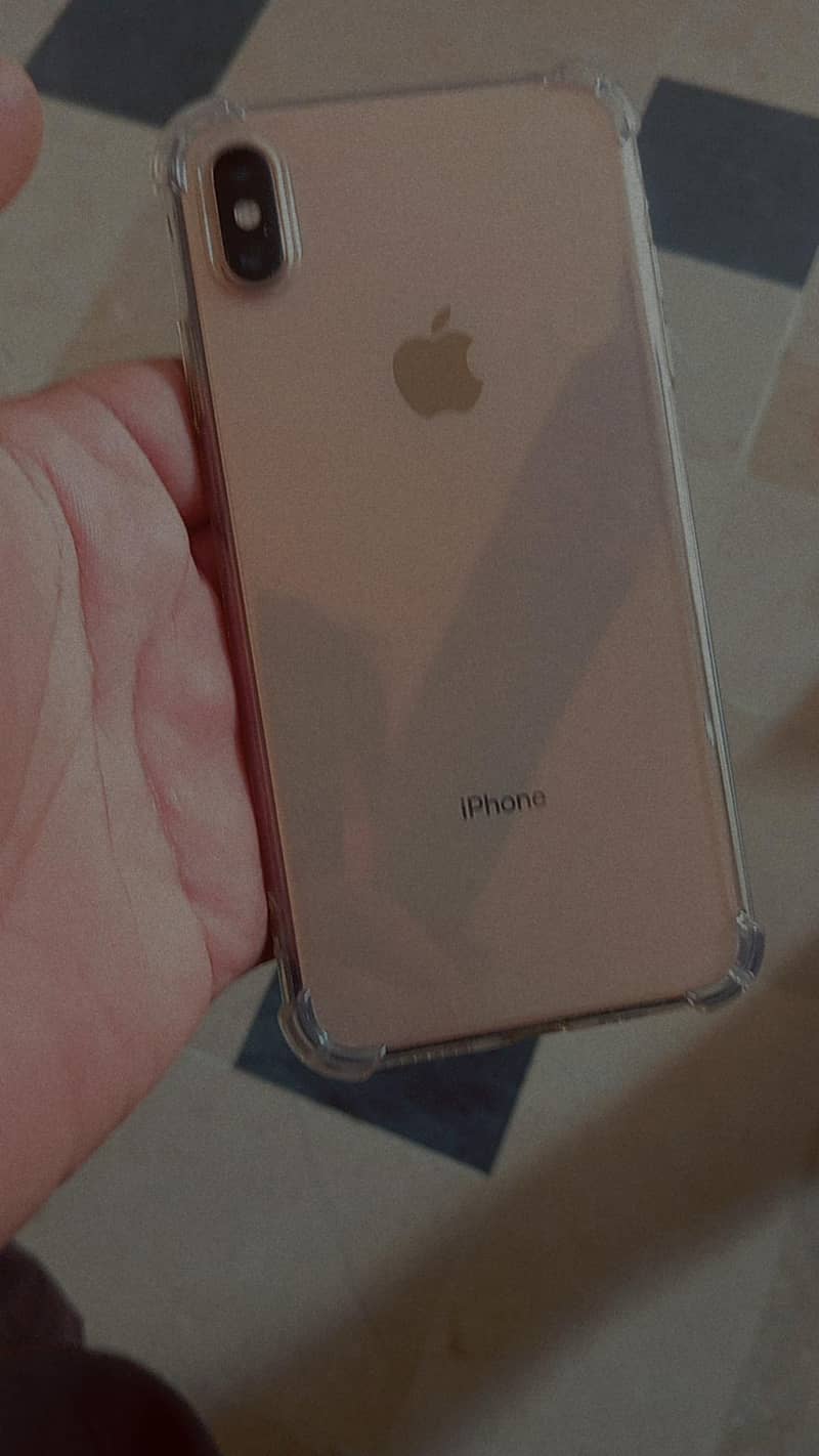 Apple iPhone XS Max 0