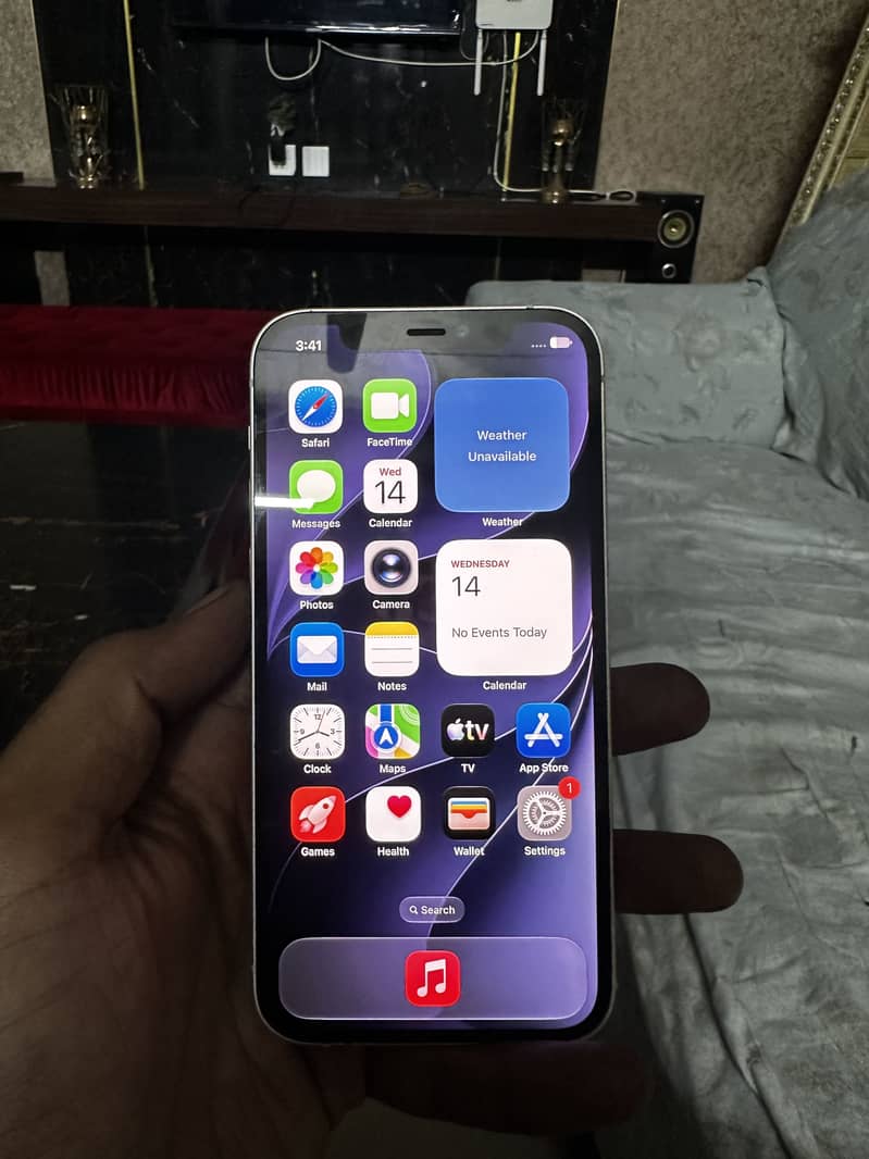 Apple iPhone 12 0