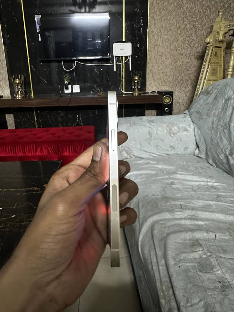 Apple iPhone 12 5