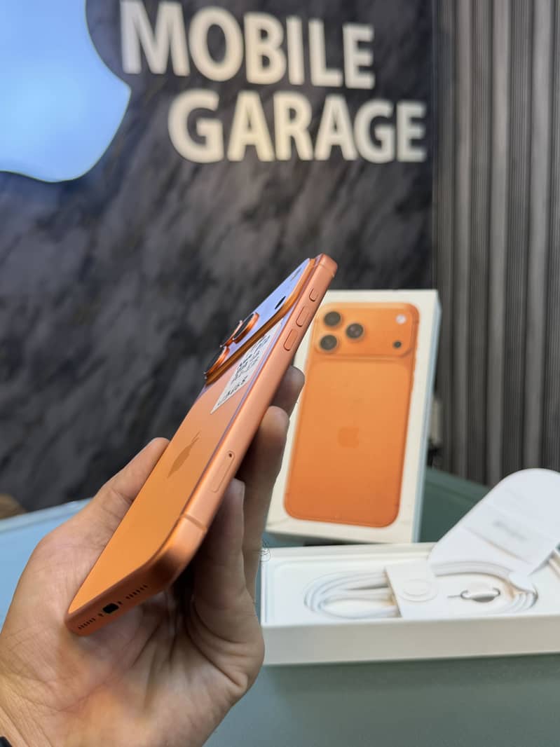 Apple iPhone 17 Pro Max 5
