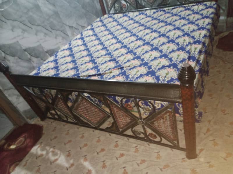 Iron bed 2