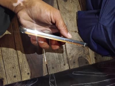 Samsung Mobile S23