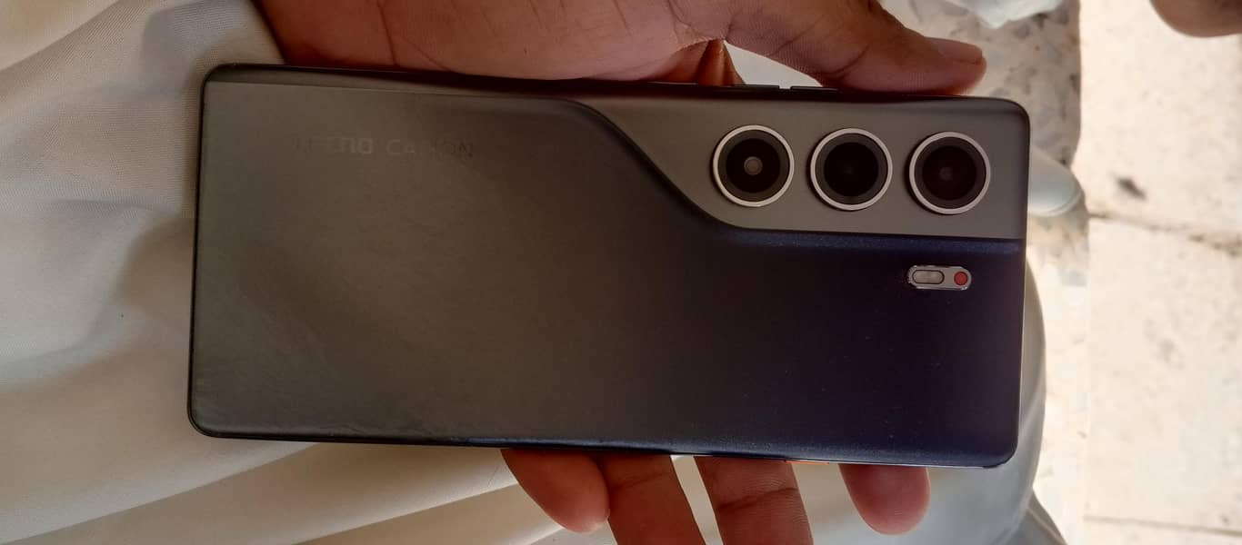 Tecno CAMON 40 Pro 3