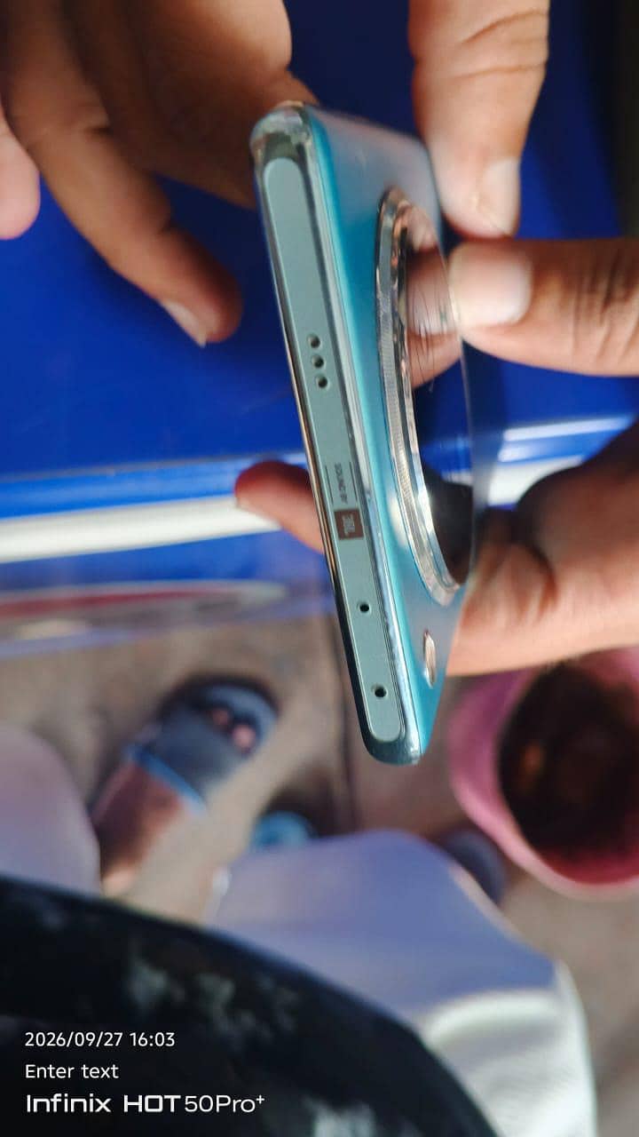 Infinix Zero 40 4
