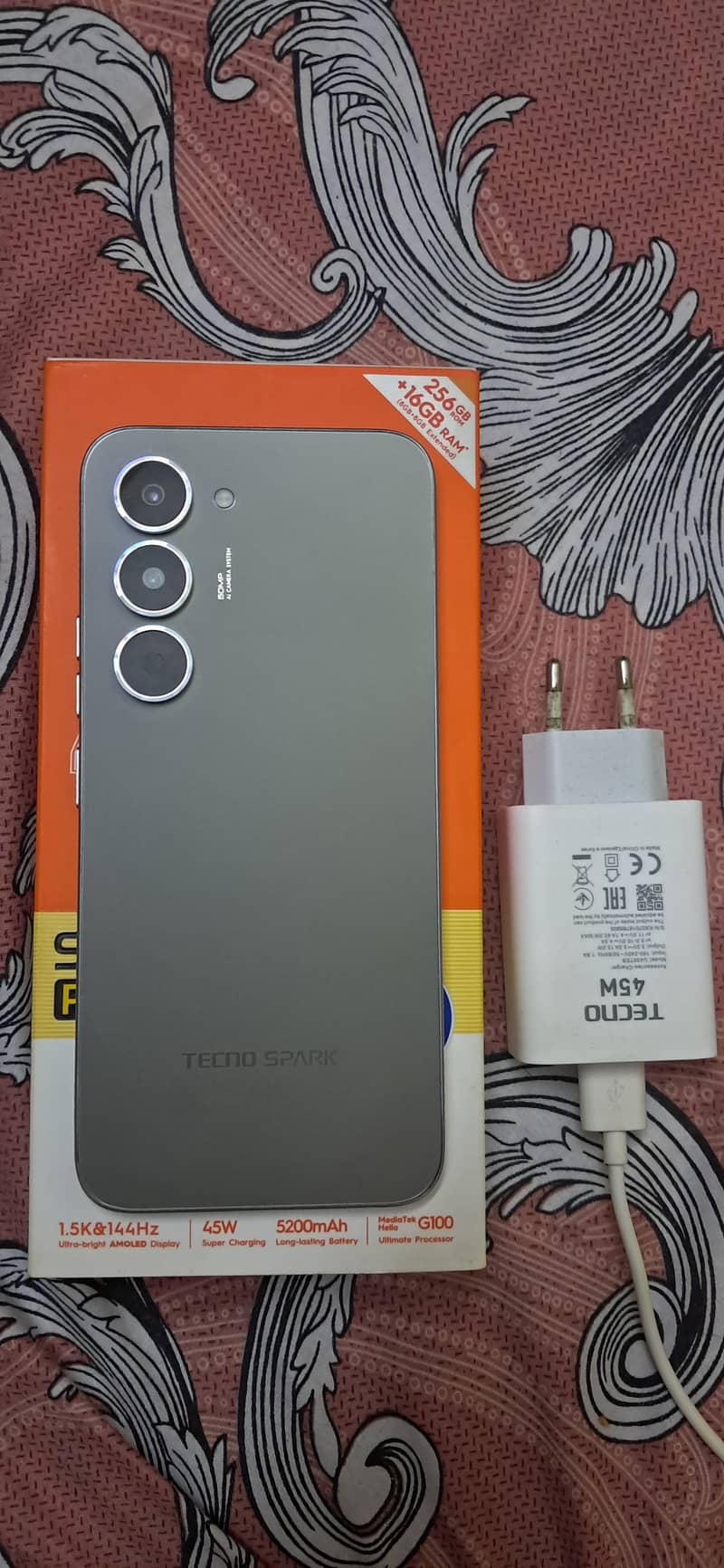 Tecno Spark 40 Pro 1