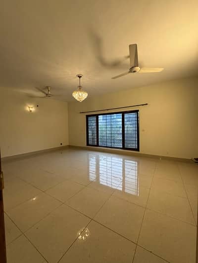 Beautiful Luxury House For Sale In F-10/3 Islamabad 600 Square Yard Prime VIP Location Low Price