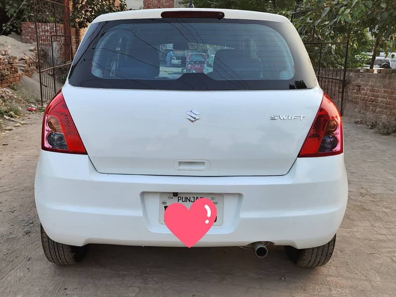 Suzuki Swift 2012 4