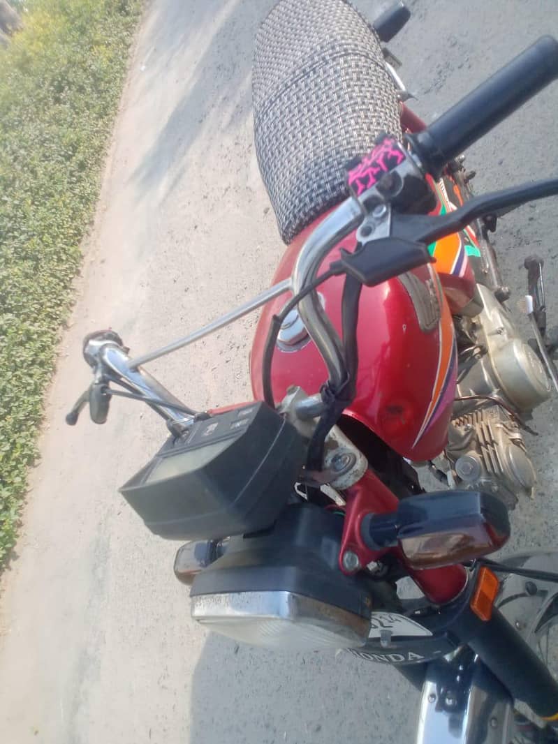CD 70 2013 MODEL 0