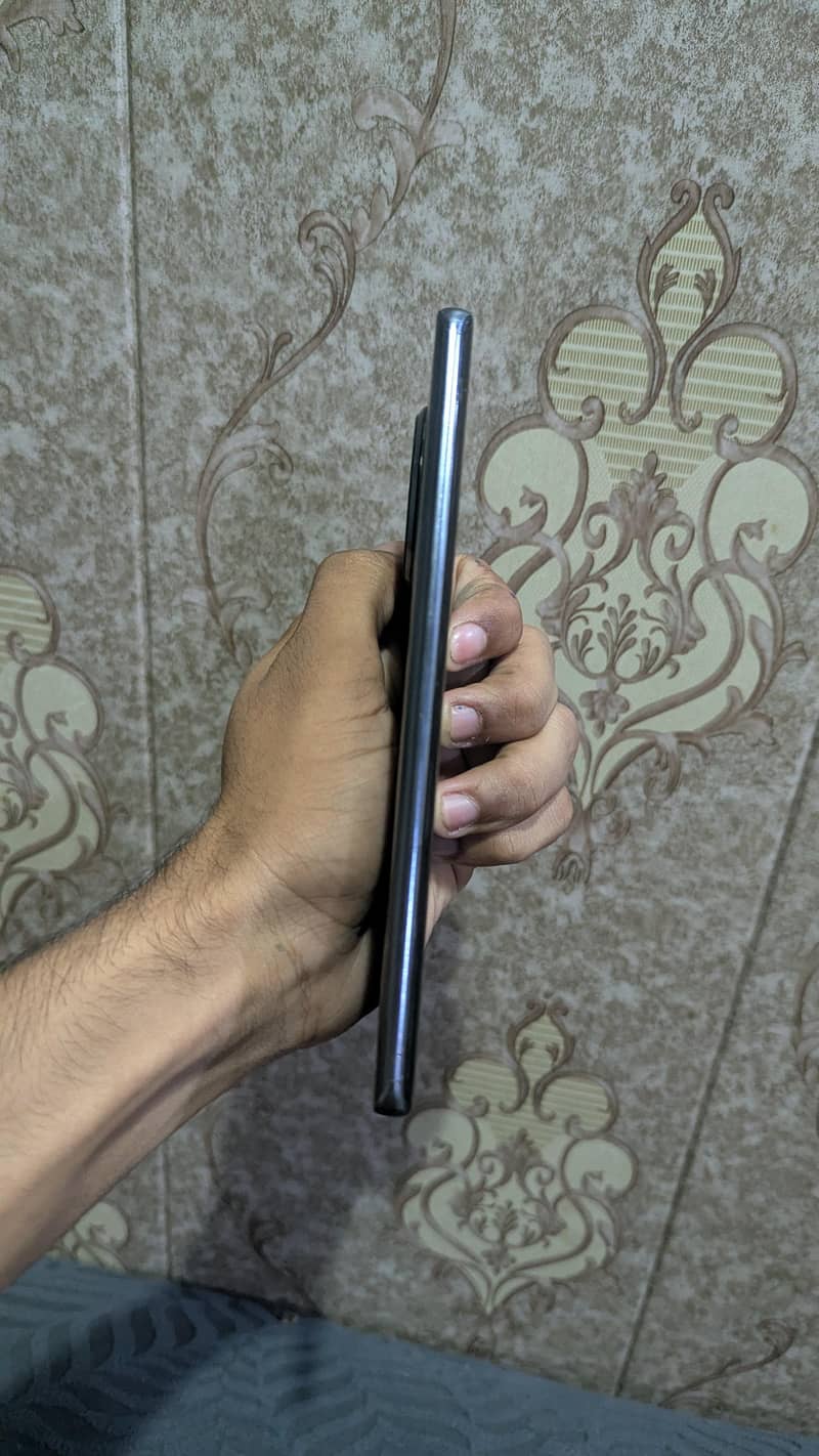 Tecno Spark 20 Pro Plus 4