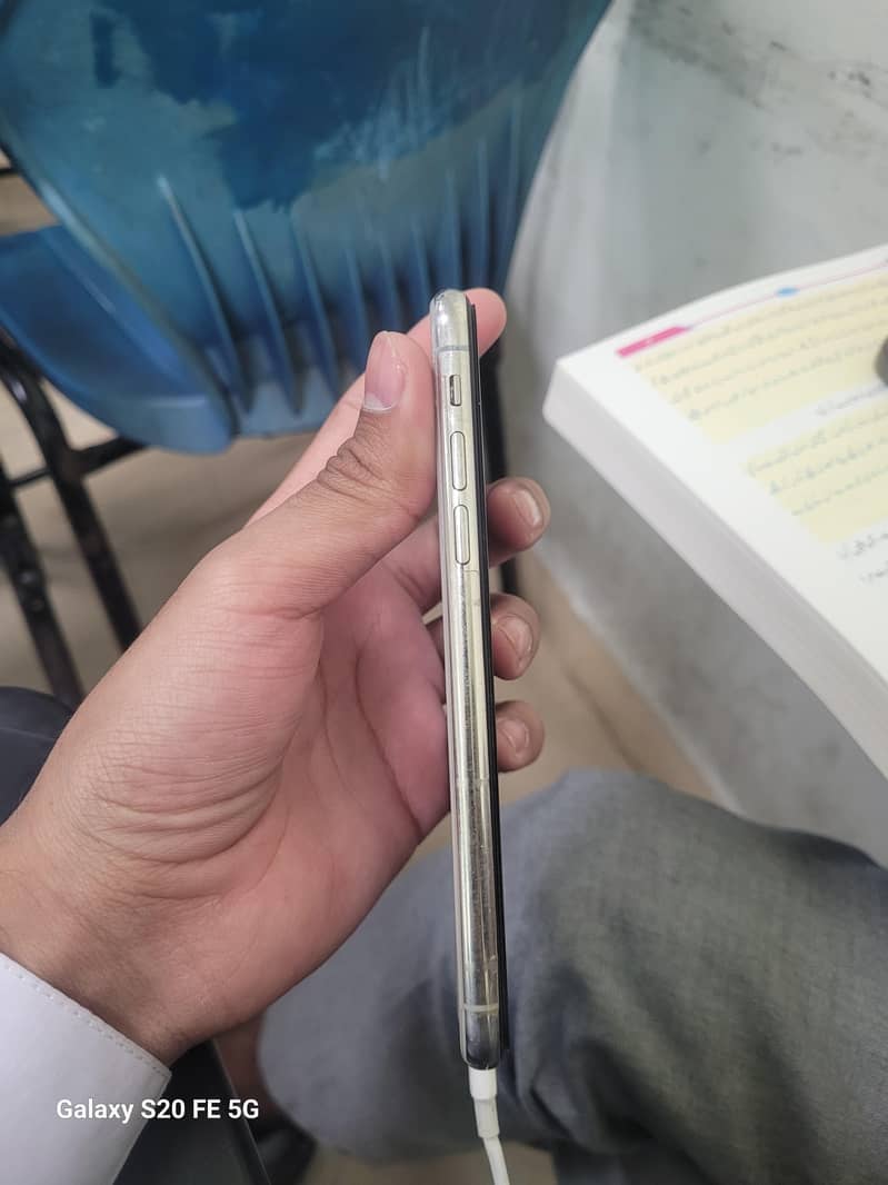 Apple iPhone X 1