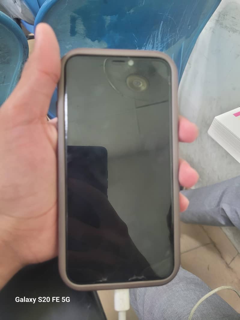 Apple iPhone X 3