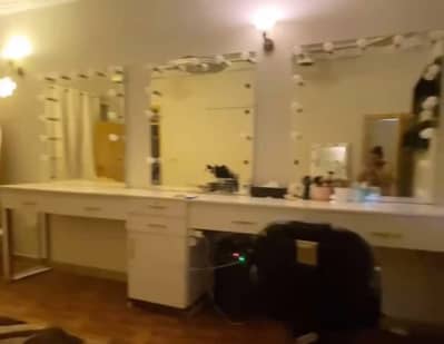 *For Sale: Professional Makeup Studio / parlour Setup*
