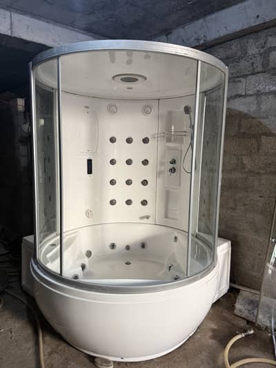 Steam shower cabin whirlpool Jacuzzi bathtub in excellent condition