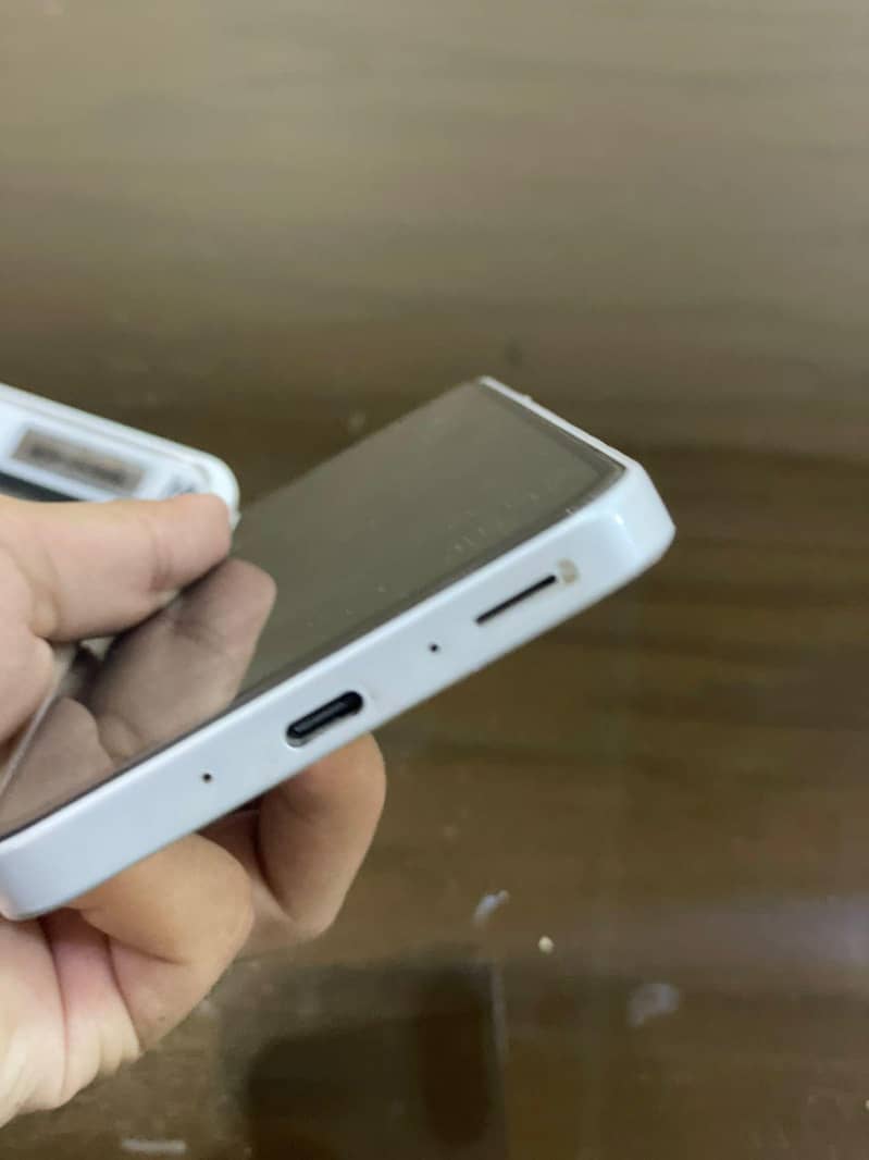 Samsung Mobile A26 2