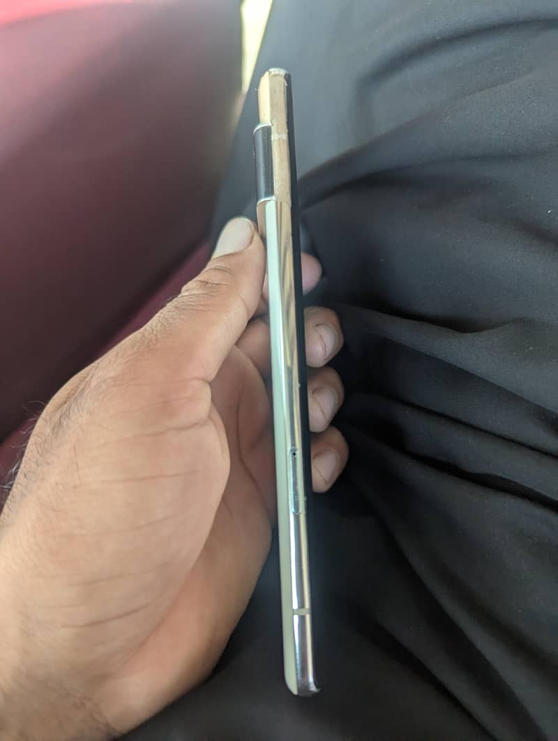 Google Pixel 6 Pro 2