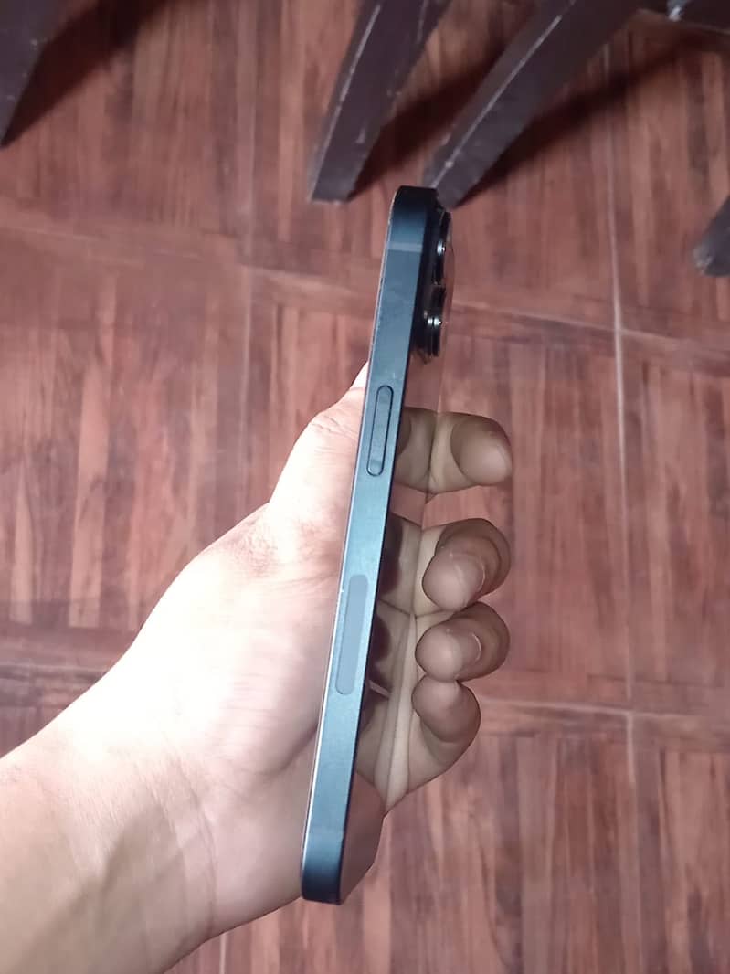 Apple iPhone 14 1