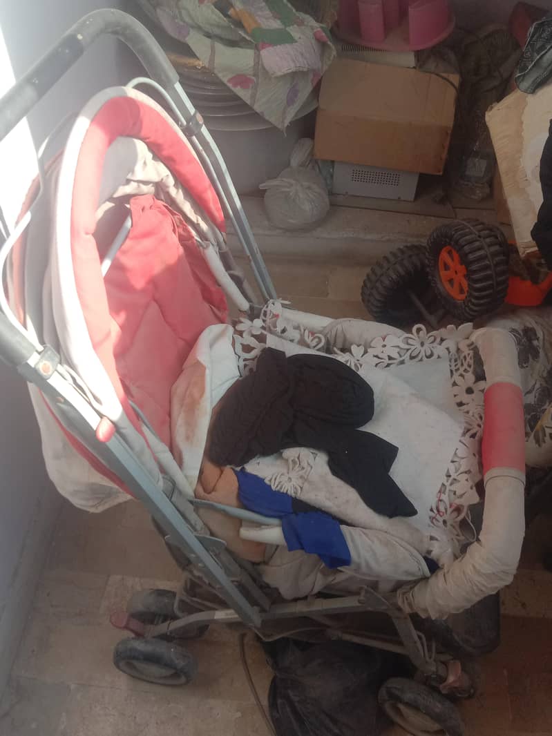 baby cot 2