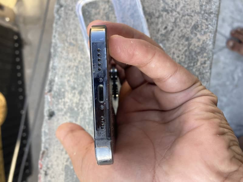 Apple iPhone 13 Pro 0