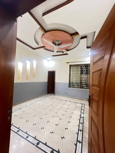 5Marla uper 1,5 story Brend new for rent Ghauri Town pahse 7